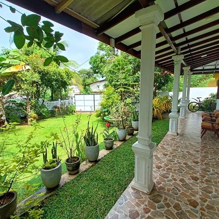 Dreams Villa ヒッカドゥワ エクステリア 写真